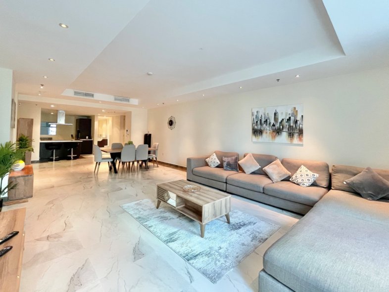 Upgraded and Pivate Luxury Apartment in DIFC