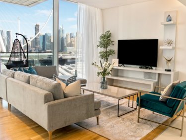 Furnished Apartment with views of Dubai Eye