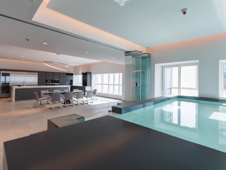 Furnished Penthouse with Panoramic Views