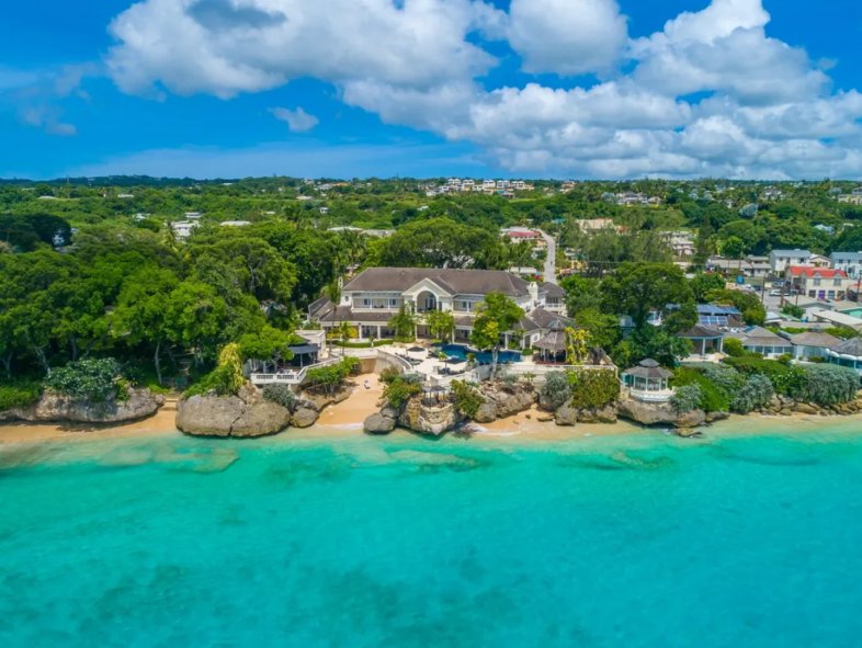 Ultra Luxurious Beachfront Villa In Saint James, Barbados