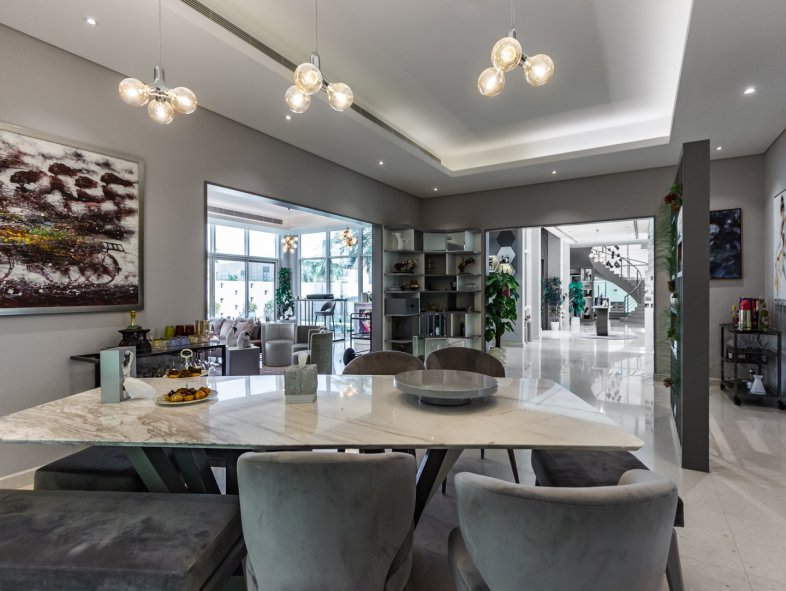 Upgraded and Extended Luxury Villa in Millennium Estates