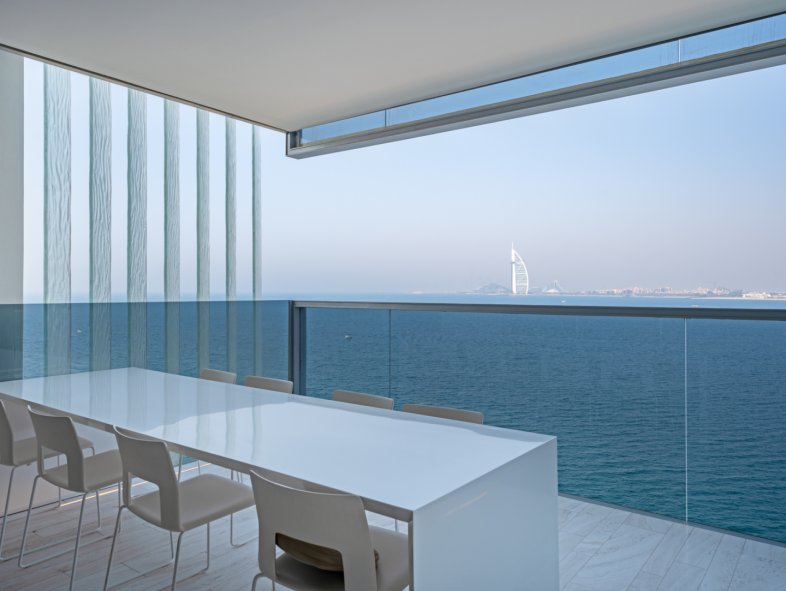 Ultra Luxurious Penthouse with Infinite Sea Views