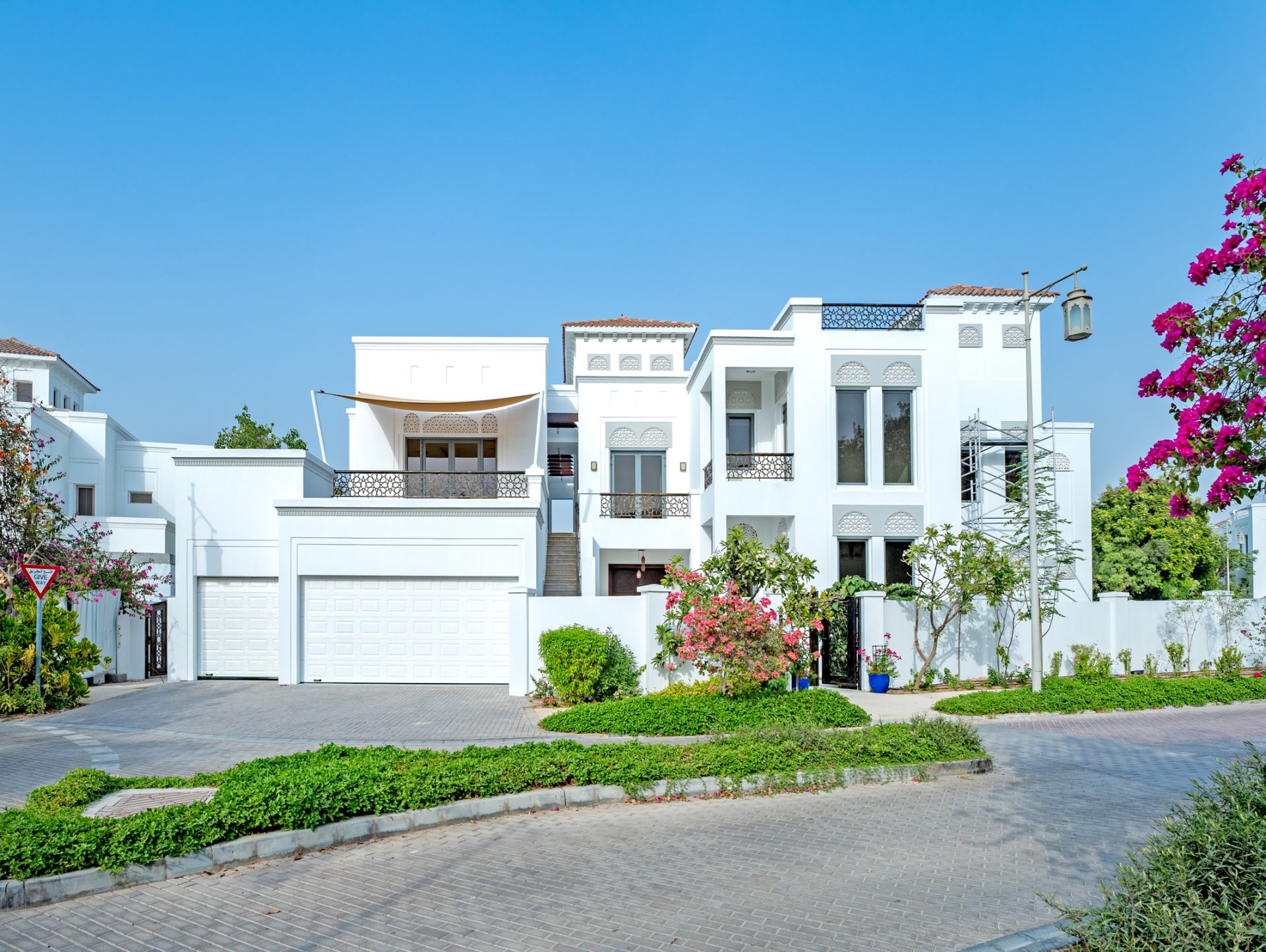 Extended and Refurbished Luxury Villa in Al Barari LUXHABITAT