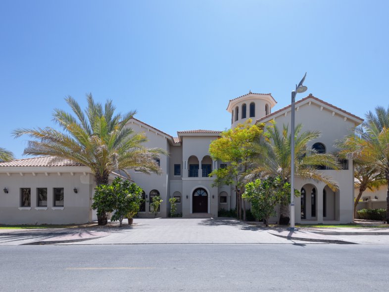Large Layout | 6 Bedroom | Skyline views