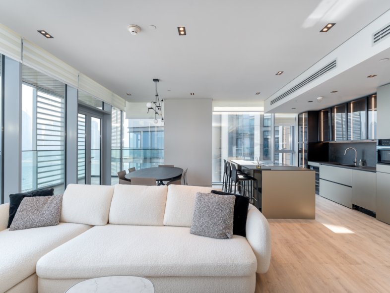 Fully Upgraded High-end Apartment on Bluewaters Island