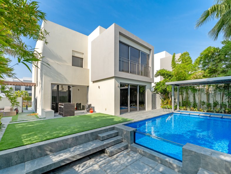 Ready To Move, 4 Bedroom Sidra Villa with Upgraded Garden and Pool