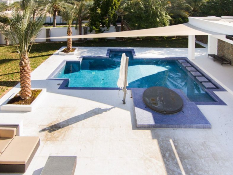 Contemporary and Sophisticated Living in Emirates Hills