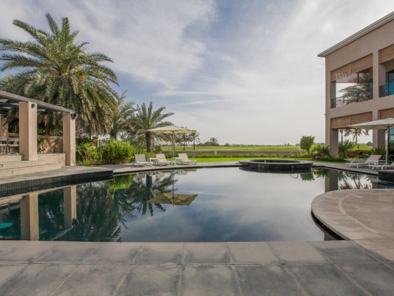 Sensibly priced villa with golf course views in EH