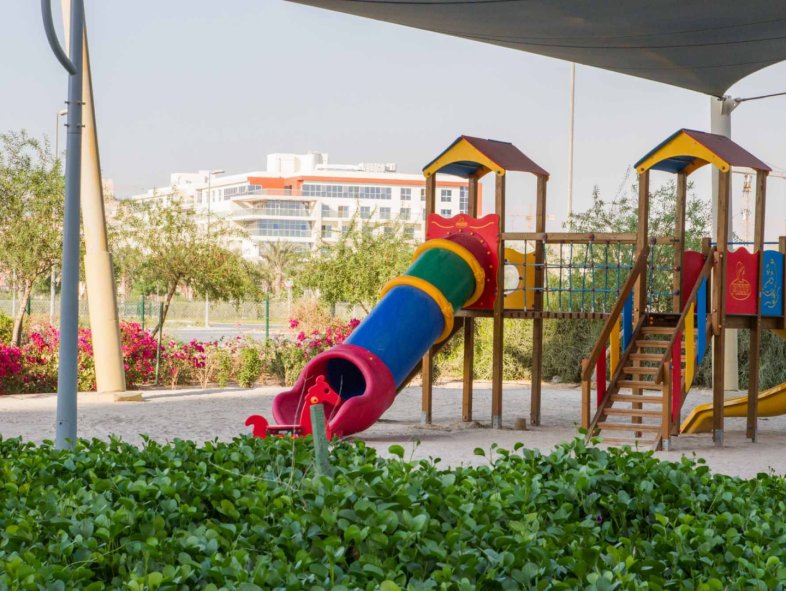 Can foreigners buy land in Dubai? LUXHABITAT