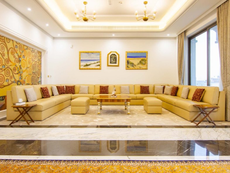 Palatial 7-bedroom Villa on Most Luxurious Waterfront
