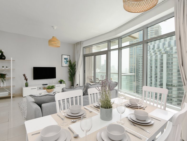 Fully-Furnished modern, smart home apartment in Dubai Marina