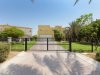 Luxury villa with pool in Jumeirah Islands
