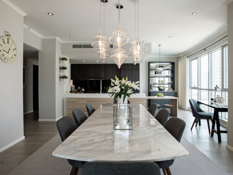Fully Upgraded, Chic Design Apartment with Dubai Fountain Views