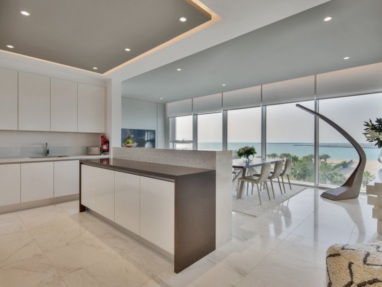 Upgraded sea view apartment in JBR