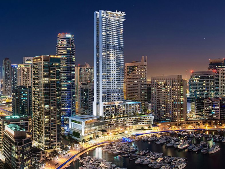 Waterfront luxury apartment in Dubai Marina serviced residence