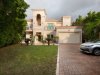 European Cluster luxury villa in Jumeirah Islands