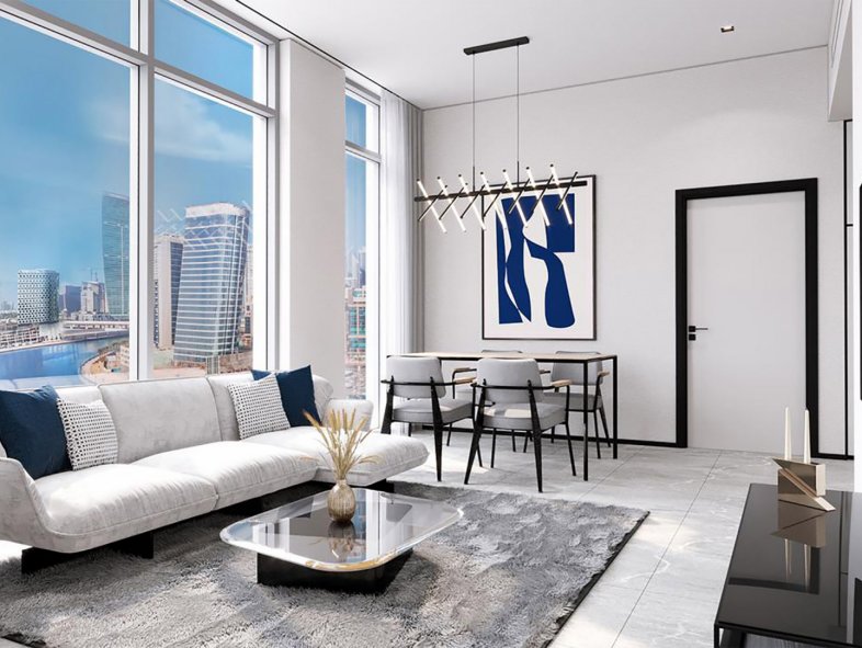 Business Bay luxury apartment with views of Dubai Creek and Dubai Canal