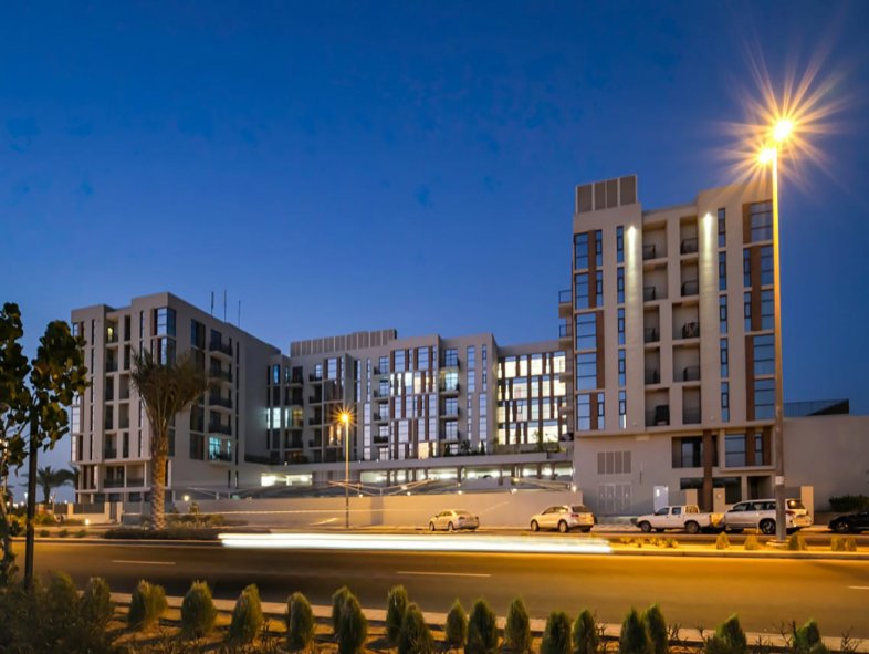 Golf course view luxury apartment in Mudon
