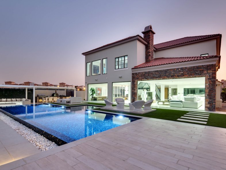 Upgraded 6 Bed Mansion Offering Golf Course & Lake View